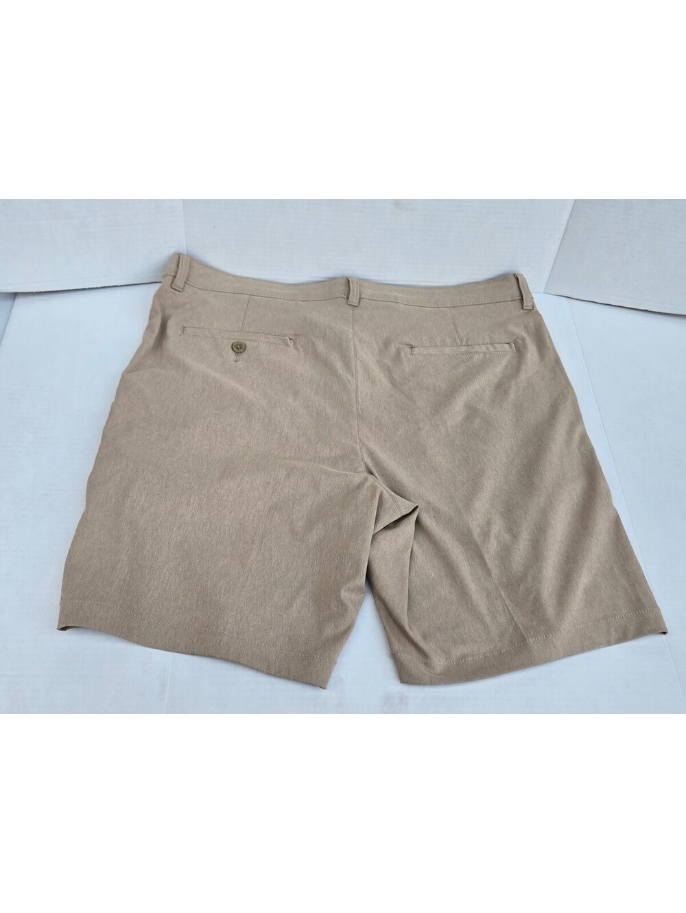 Men's Beige  Golf Jack Nicklaus Casual Shorts Size 36 by Johnnie-O